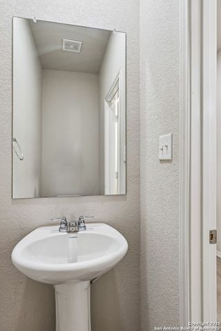 7356 Misty Ridge Dr Apt 14, Converse, TX 78109