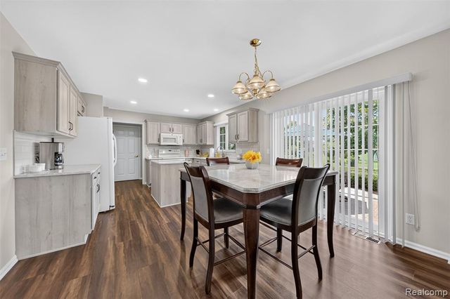 2290 Wooster Street, Canton, MI 48188