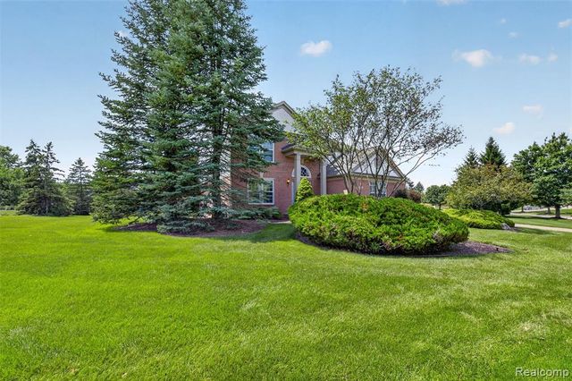 2290 Wooster Street, Canton, MI 48188