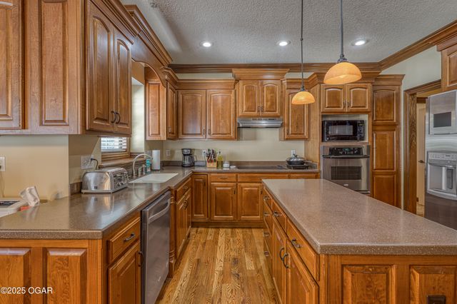 2412 Windrose Lane, Joplin, MO 64804