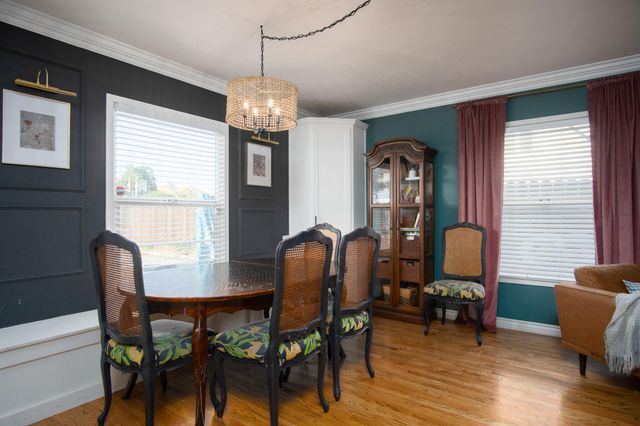 958 E Morton Hill Avenue, Porterville, CA 93257