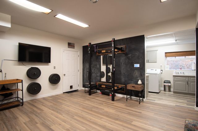 958 E Morton Hill Avenue, Porterville, CA 93257