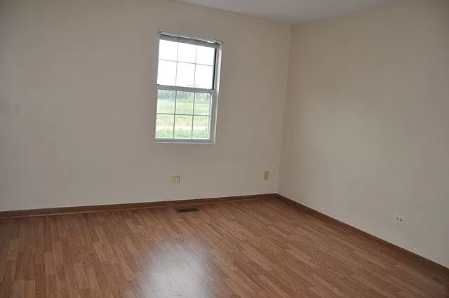 101 S Oakhurst Drive, Aurora, IL 60504