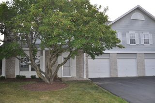 101 S Oakhurst Drive, Aurora, IL 60504