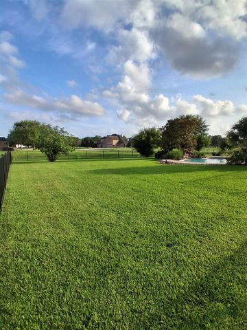 2519 Sandy Point Drive, Richmond, TX 77406