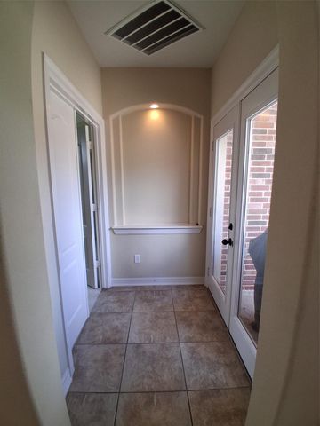 2519 Sandy Point Drive, Richmond, TX 77406