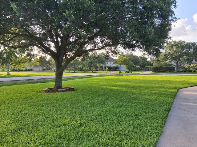 2519 Sandy Point Drive, Richmond, TX 77406