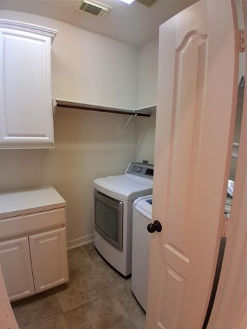 2519 Sandy Point Drive, Richmond, TX 77406