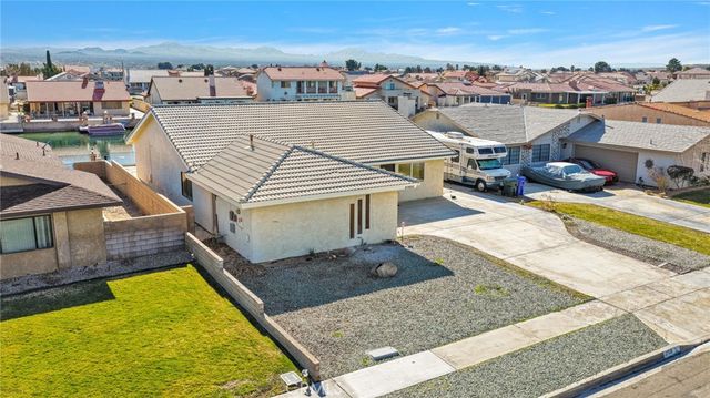 27531 Silver Lakes, Helendale, CA 92342