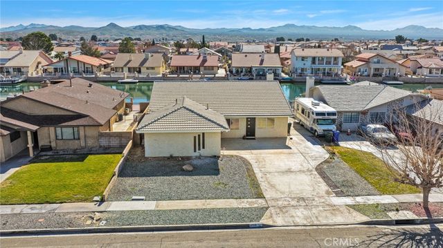 27531 Silver Lakes, Helendale, CA 92342