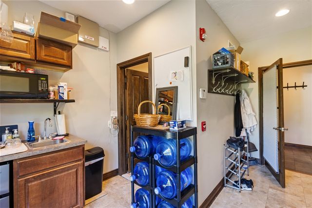 440 W Centre Avenue, Portage, MI 49024
