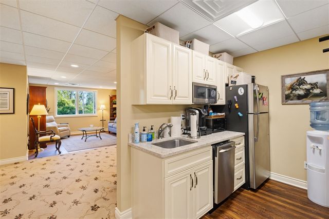 440 W Centre Avenue, Portage, MI 49024