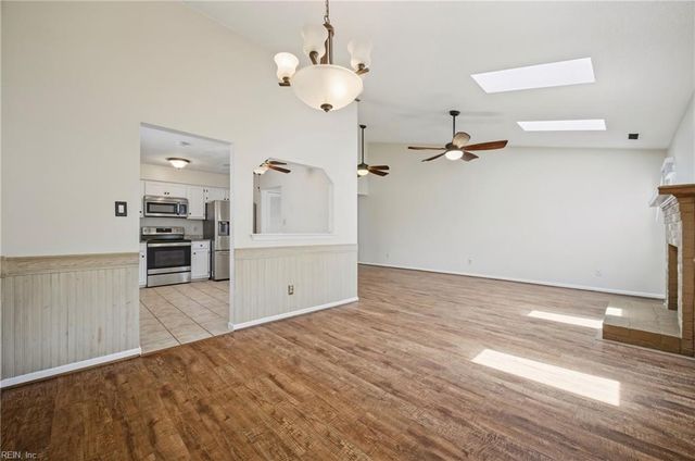 1917 Fayson CT, Virginia Beach, VA 23464