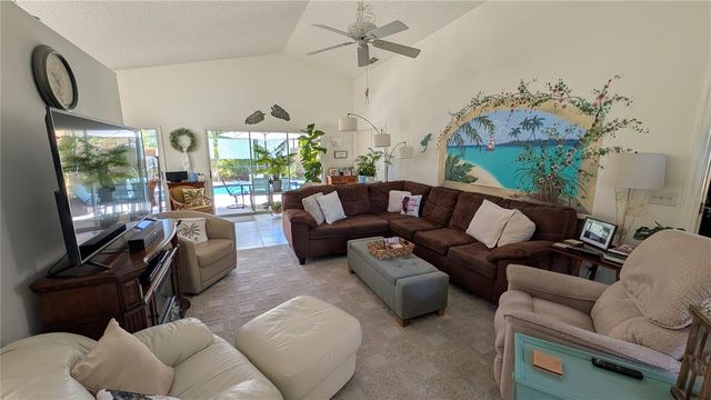 5406 83RD TERRACE E, Sarasota, FL 34243