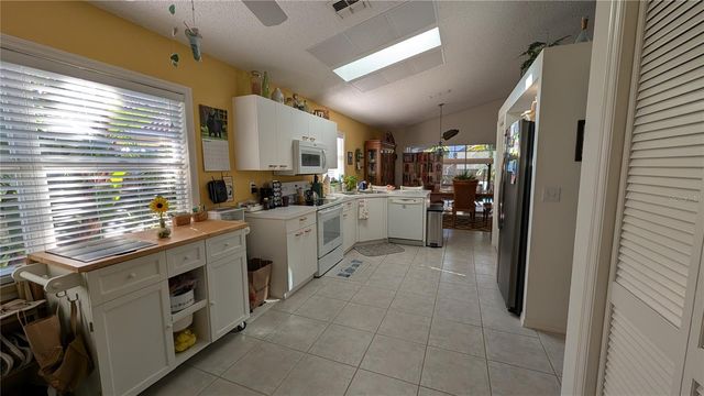 5406 83RD TERRACE E, Sarasota, FL 34243