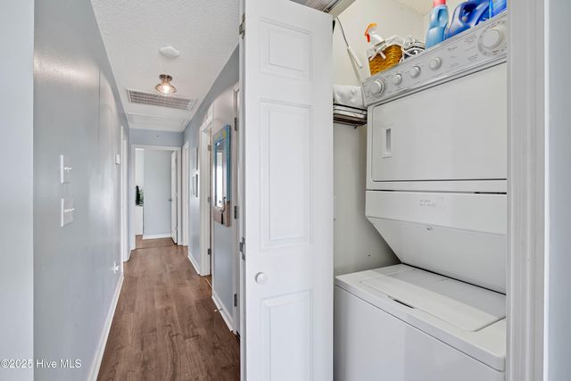 2505 W Dolphin Drive, Oak Island, NC 28465