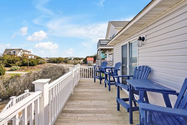 2505 W Dolphin Drive, Oak Island, NC 28465