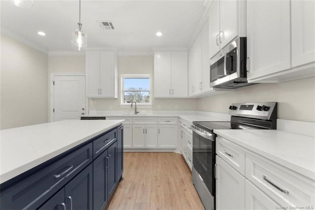 400 10th Street, Lake Charles, LA 70601