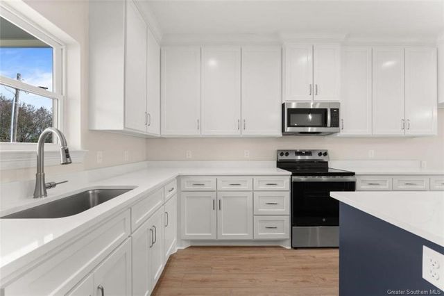 400 10th Street, Lake Charles, LA 70601