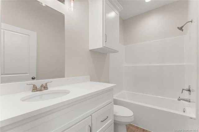 400 10th Street, Lake Charles, LA 70601