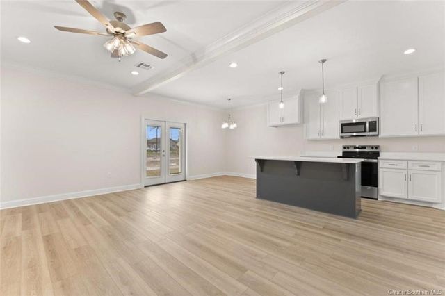 400 10th Street, Lake Charles, LA 70601