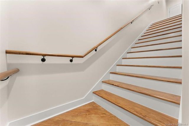 400 10th Street, Lake Charles, LA 70601