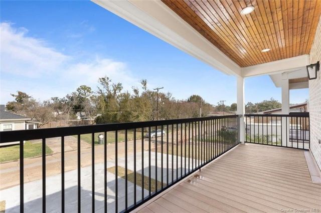 400 10th Street, Lake Charles, LA 70601