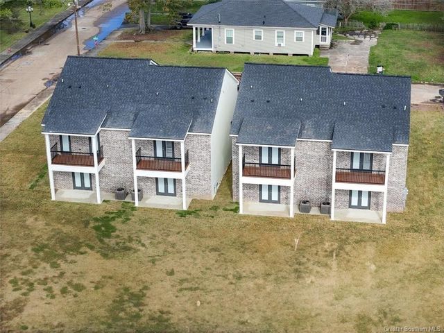 400 10th Street, Lake Charles, LA 70601