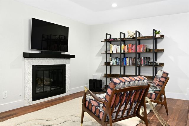 1901 Glencliff DR, Austin, TX 78704