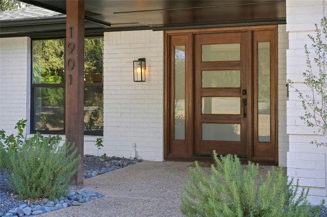 1901 Glencliff DR, Austin, TX 78704