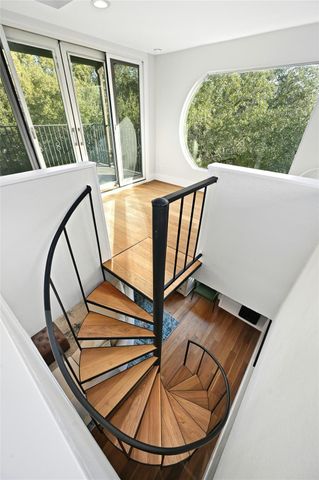 1901 Glencliff DR, Austin, TX 78704