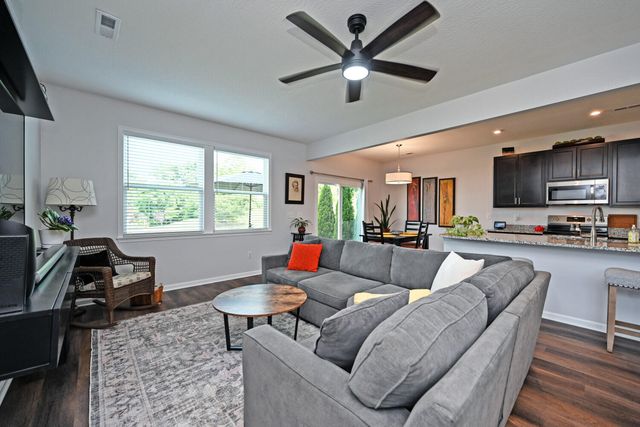 11136 Dairybarn Lane, Alexandria, KY 41001