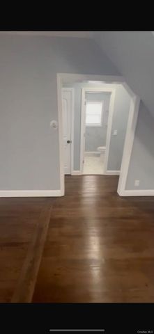 27 Brook Avenue, Bay Shore, NY 11706