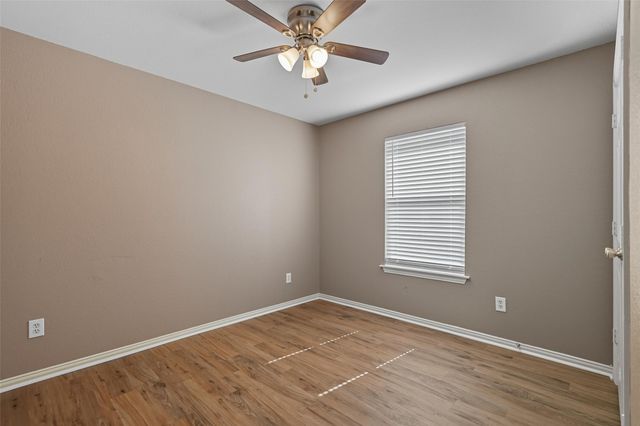 1715 Manor Garden, Greenville, TX 75401