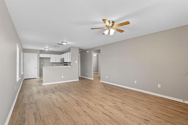 1715 Manor Garden, Greenville, TX 75401