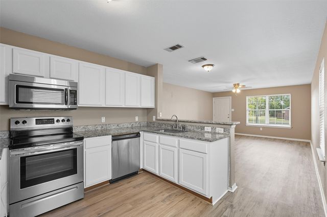 1715 Manor Garden, Greenville, TX 75401