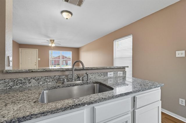 1715 Manor Garden, Greenville, TX 75401