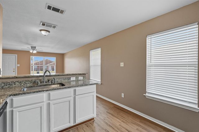 1715 Manor Garden, Greenville, TX 75401