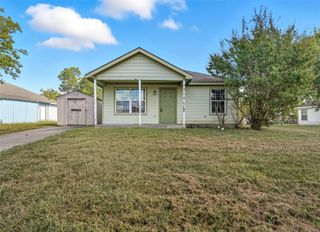 1715 Manor Garden, Greenville, TX 75401