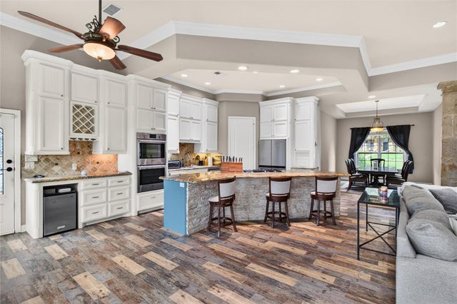 10863 Bourbon Street, Willis, TX 77318