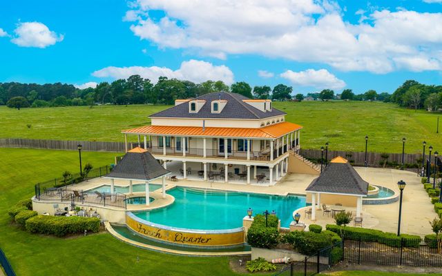 10863 Bourbon Street, Willis, TX 77318
