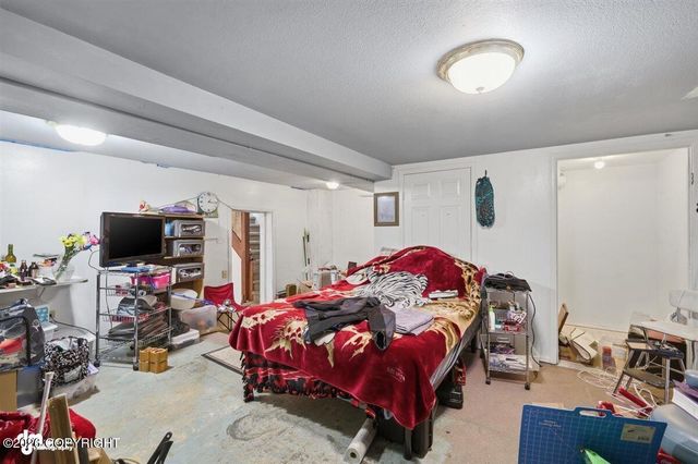901 N Lucus Road, Wasilla, AK 99654
