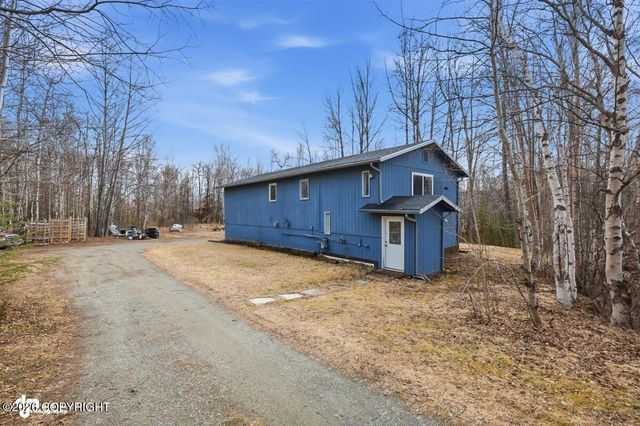 901 N Lucus Road, Wasilla, AK 99654