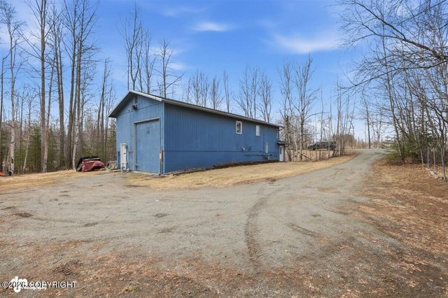 901 N Lucus Road, Wasilla, AK 99654
