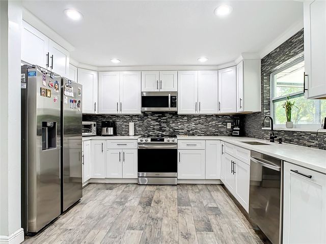 2175 SANTA PAULA DR, Dunedin, FL 34698