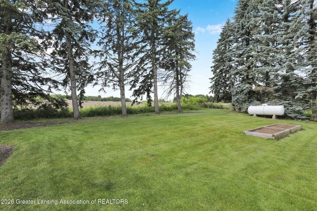 4360 Drumheller Road, Bath, MI 48808
