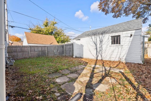 444 W Fairfax Avenue, Fort Wayne, IN 46807