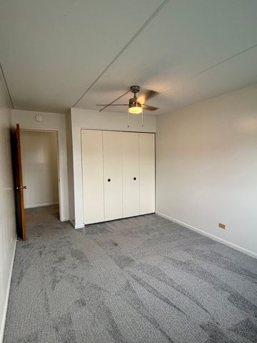 4420 W 111th Street 104, Oak Lawn, IL 60453