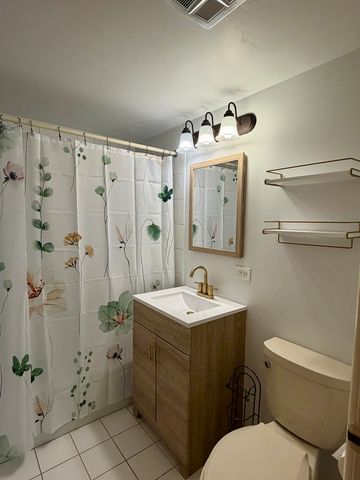 4420 W 111th Street 104, Oak Lawn, IL 60453