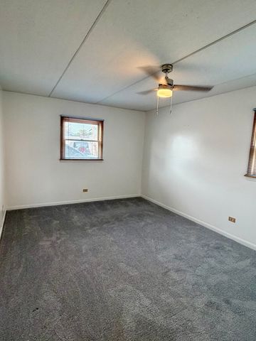4420 W 111th Street 104, Oak Lawn, IL 60453